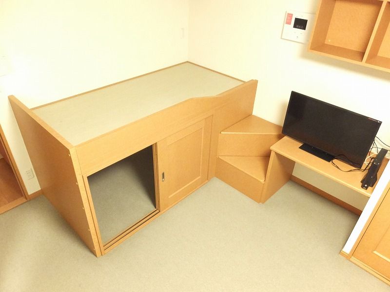 レオパレスセレッソ 居間