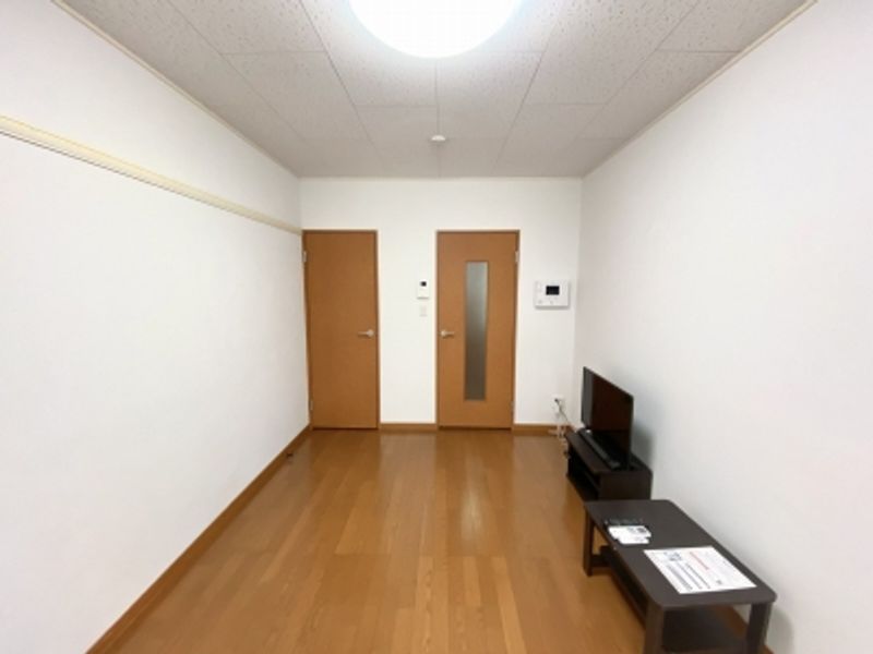 レオパレスクレエ豊中 居間
