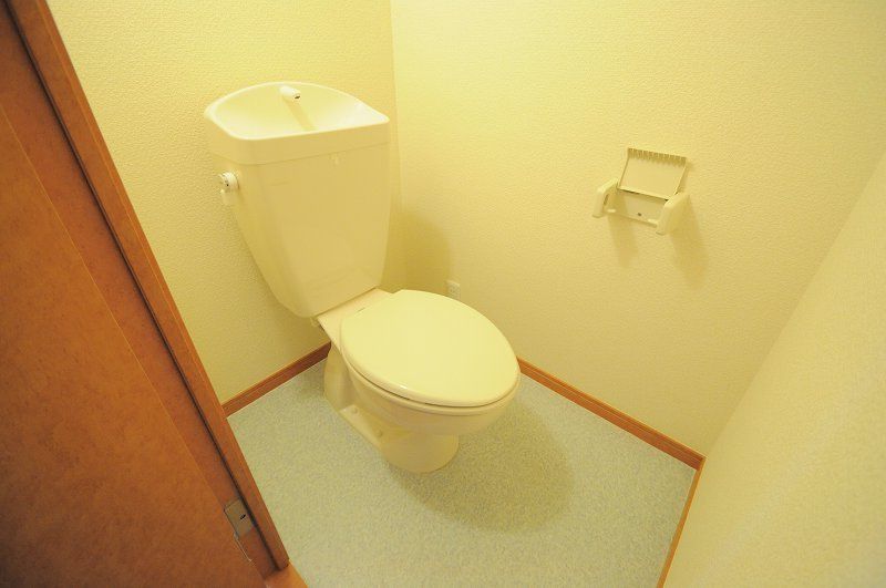 レオパレスこぶしの里　北六甲 トイレ