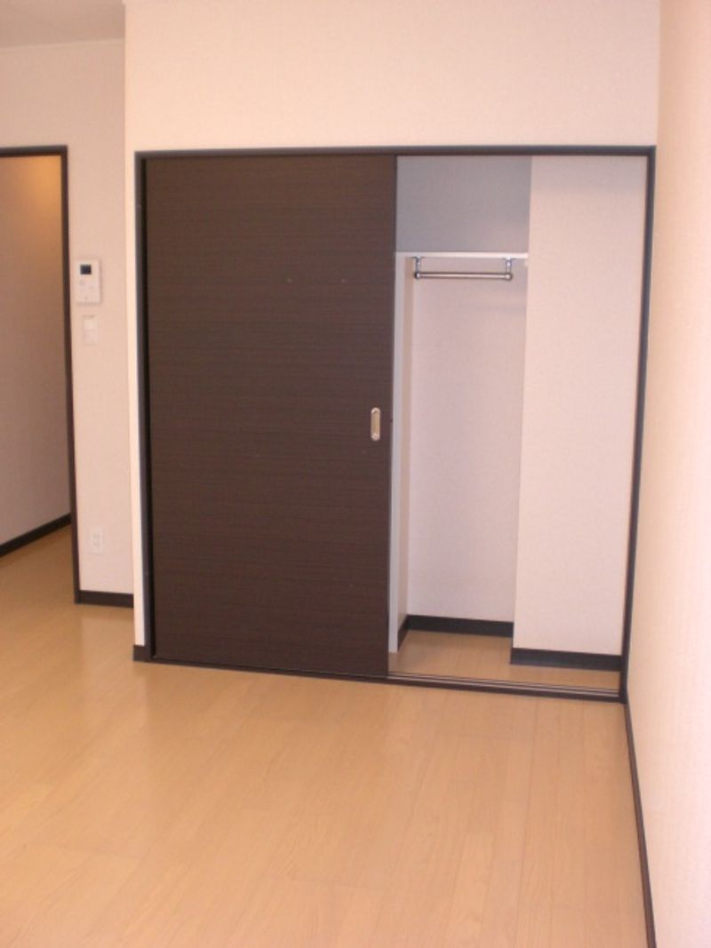 レオネクストＫＥＮ　Ⅱ 居間