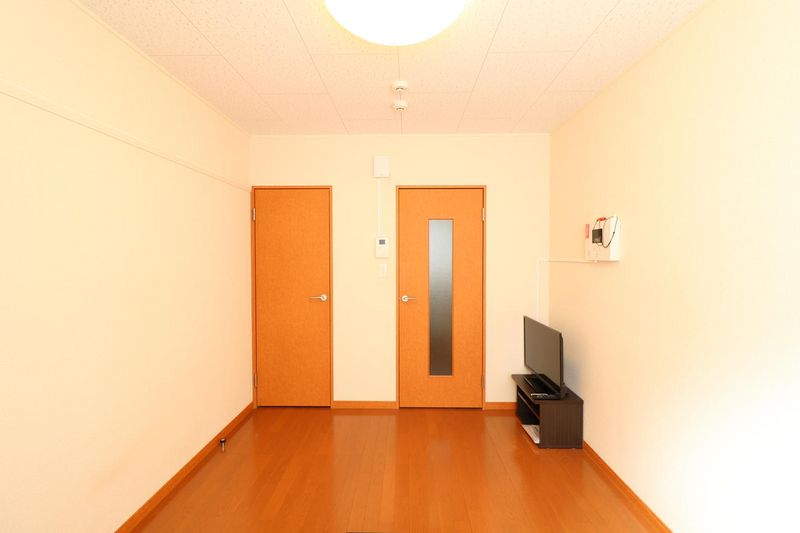 レオパレス京都 居間