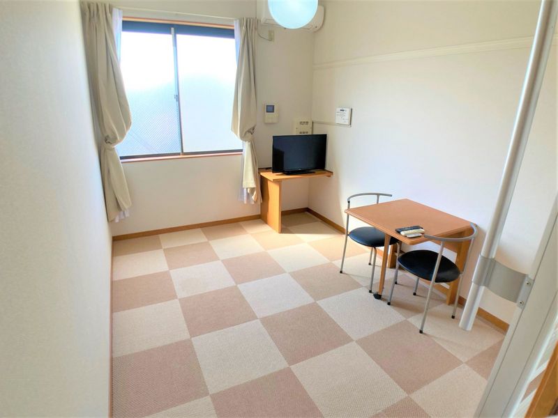 レオパレスヴァン壱番館 居間