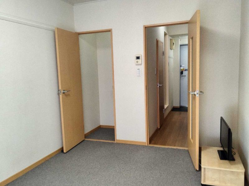 レオパレスサザンカ 居間