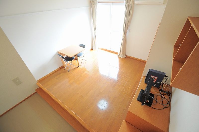 レオパレスプランドール 居間