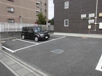 レオネクスト榎戸 駐車場