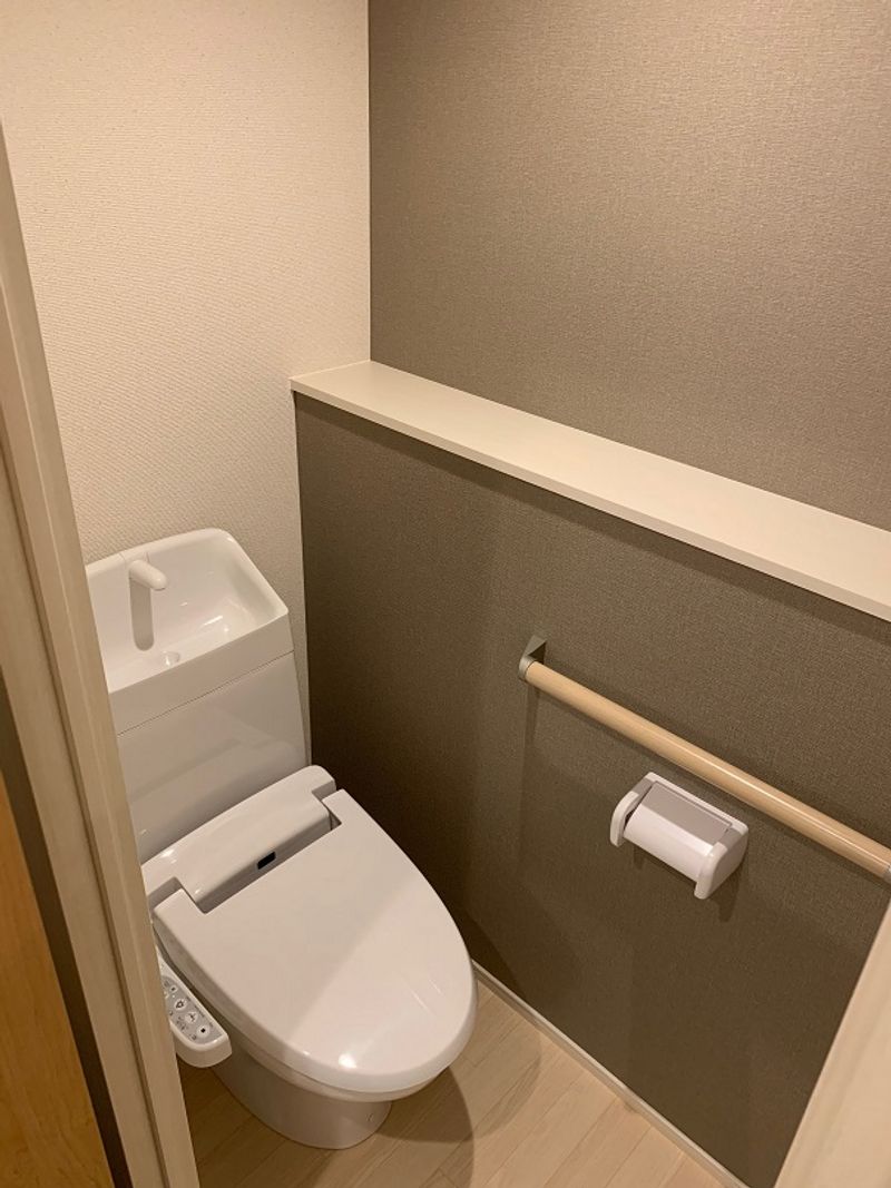 クレイノゾーンウイングサード トイレ