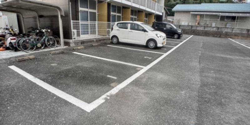 レオパレス田川Ⅱ 駐車場