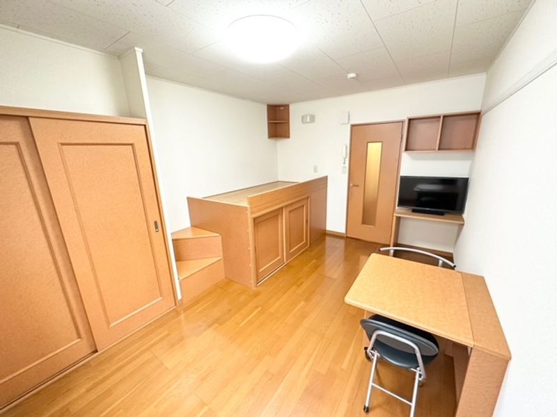 レオパレスエクレシアＡ 居間