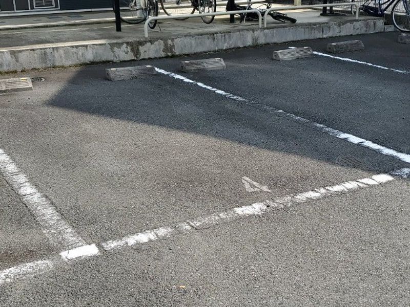 レオネクスト花水木 駐車場