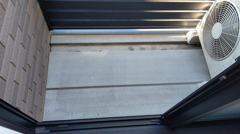 LEONEXT Mariposa II Ban công