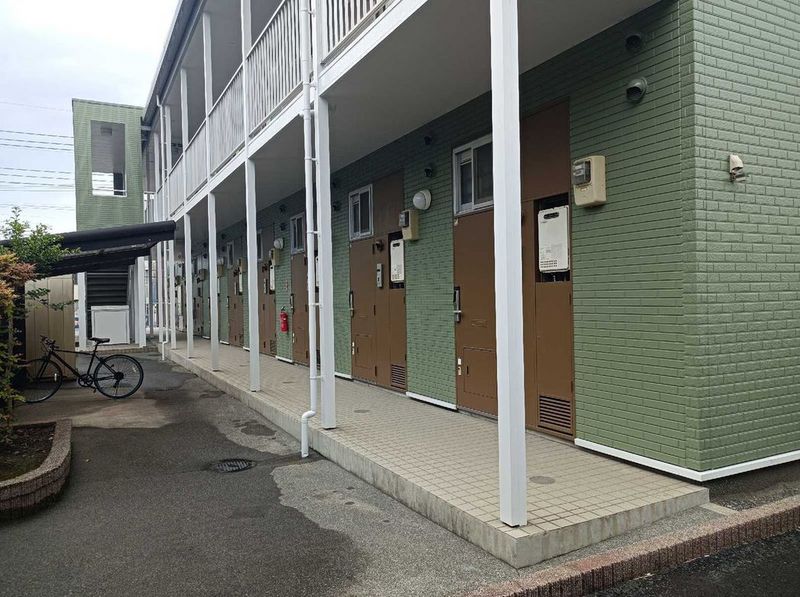 レオパレス紫原 エントランス
