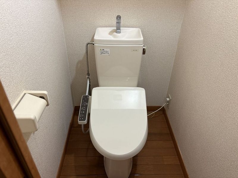 レオパレスＦｉｒｓｔ１００ トイレ