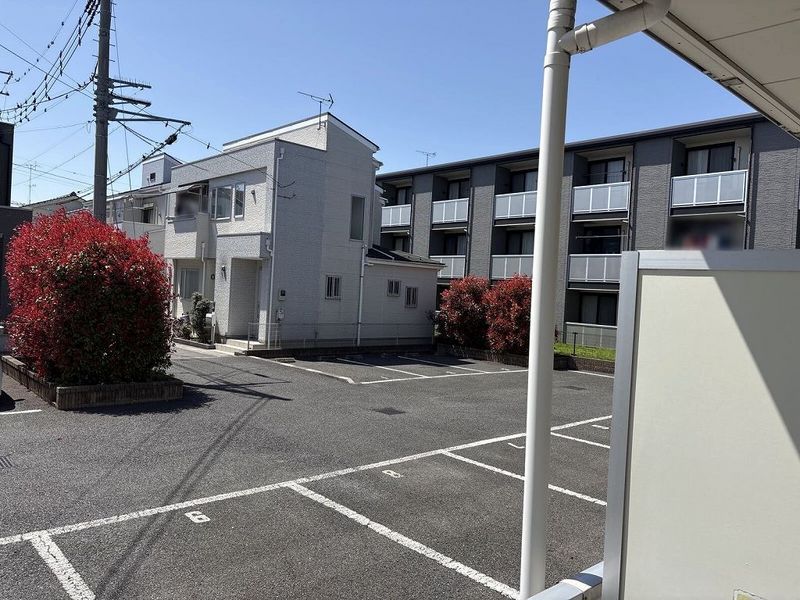 LEONEXT Azalea Arc View