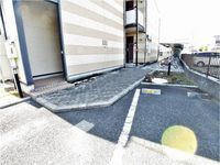 レオパレスＰＩＮＯ エントランス