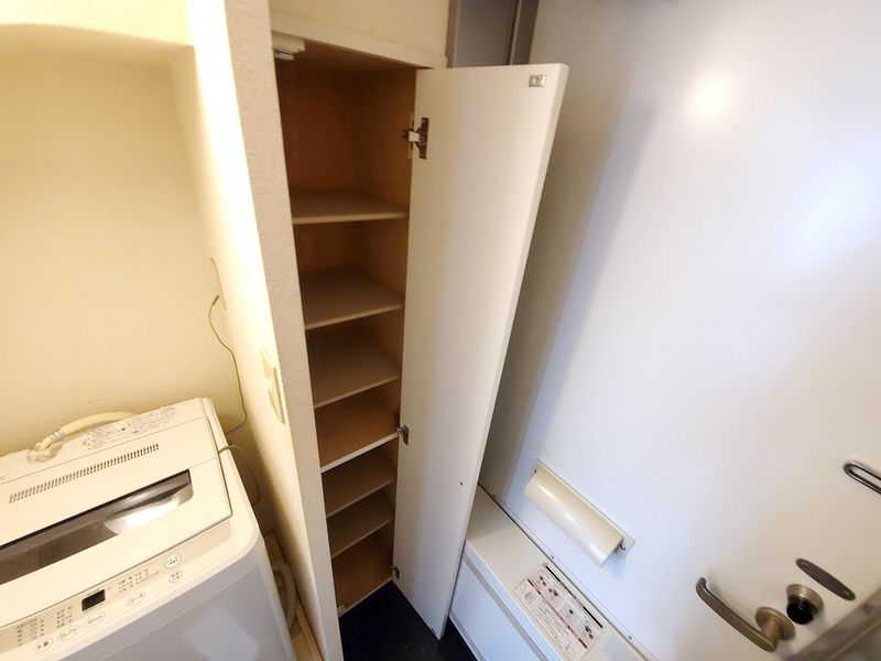 レオパレス千里山西 収納
