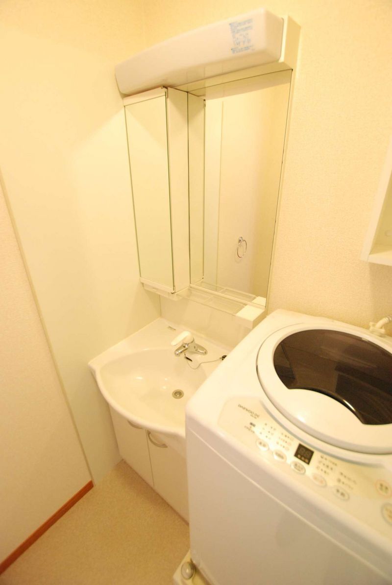 レオパレスミルリーフ 洗面台
