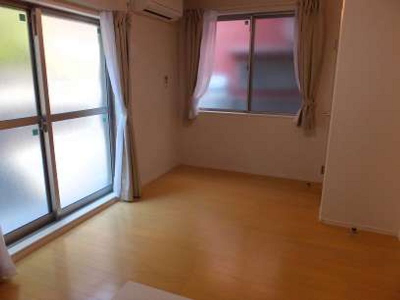 クレイノティンカーベル 居間