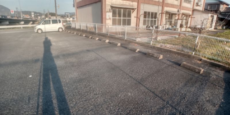 レオパレス松原 駐車場