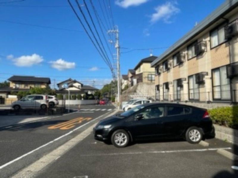レオパレス国屋 駐車場