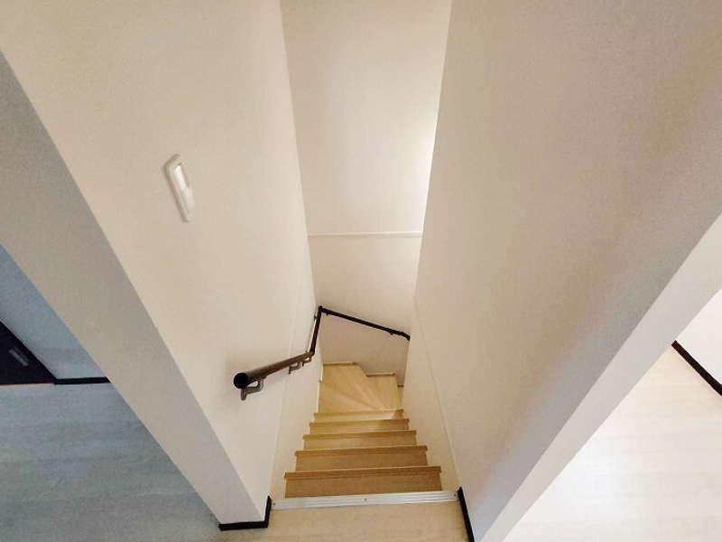 レオネクストＫＳＭ　Ｐｌｕｓ 玄関