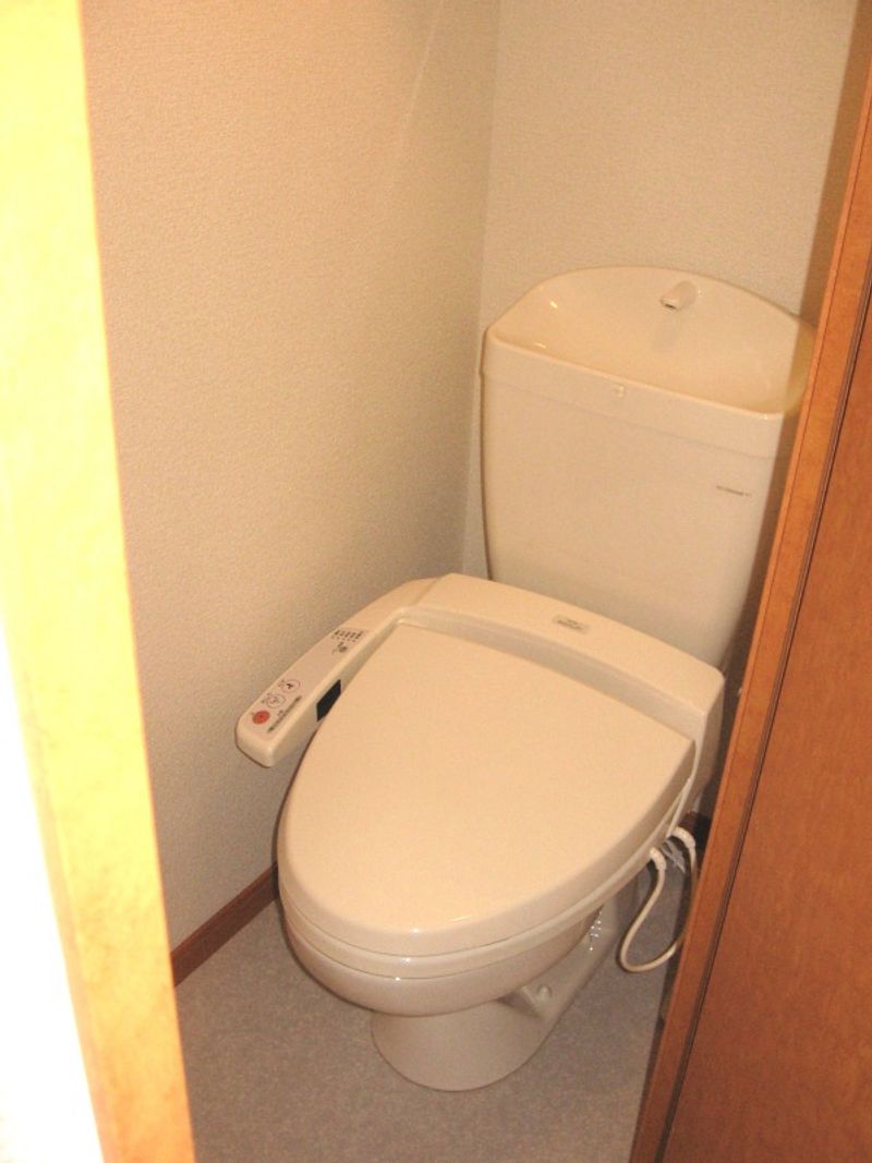 レオパレスハイメット貝塚 トイレ
