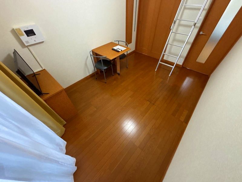 レオパレスＩＺＵＭＩ 居間