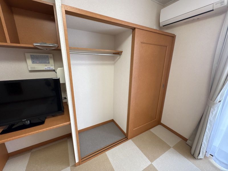 レオパレスＨｏｍｅ１００ 収納