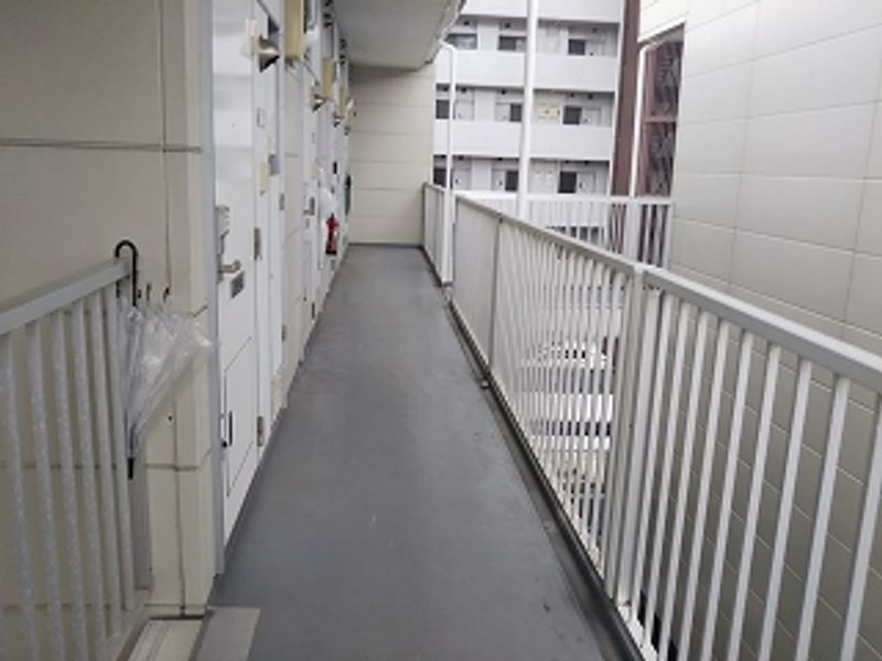 レオパレスフォーユー　本町 玄関