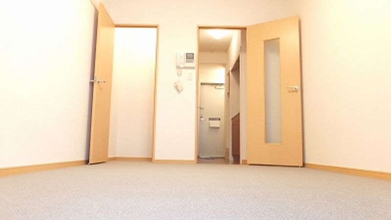 レオパレストサキ 居間