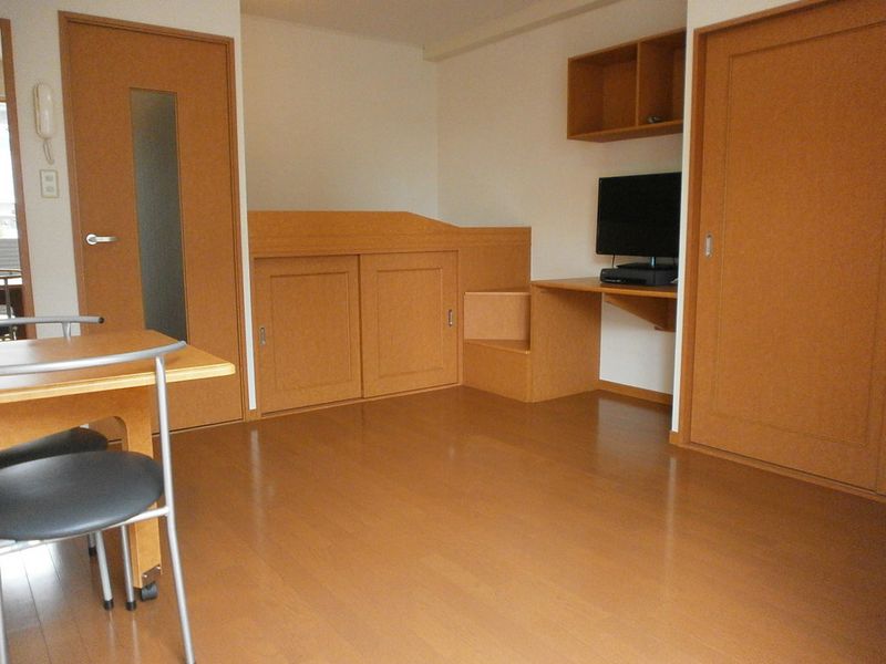 レオパレスフォレスタ 居間