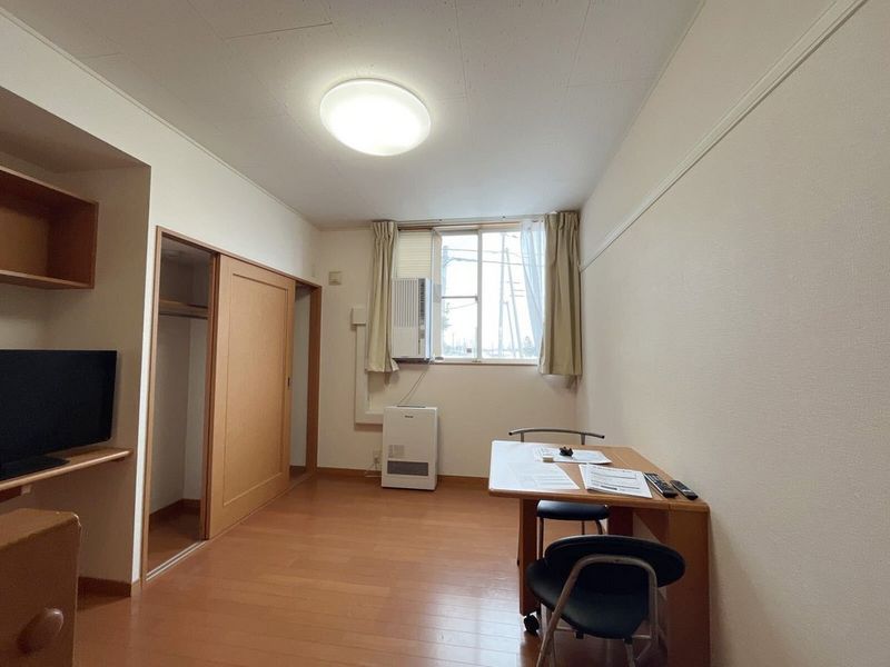 レオパレス拓北公園前 居間