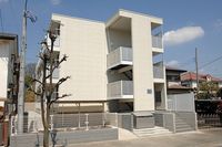 レオパレスアビタンティ エントランス