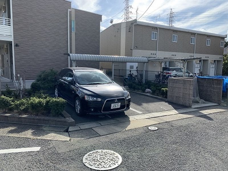 レオネクストａＳａⅡ 駐車場