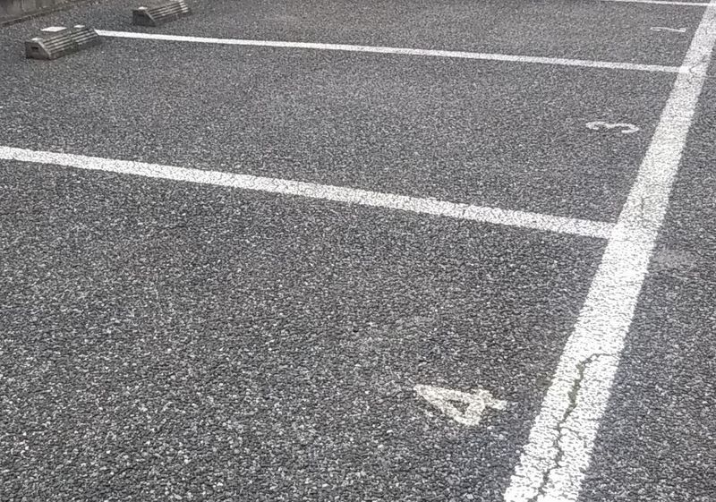 レオパレスタッドポウル 駐車場