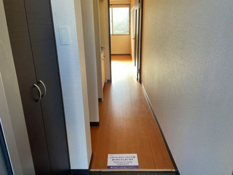 レオネクストチャコルル 玄関