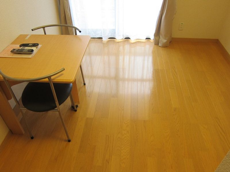 レオパレスＳＥＮＯＵ 居間