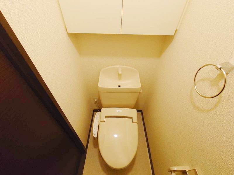 LEONEXT Suruga Toilet