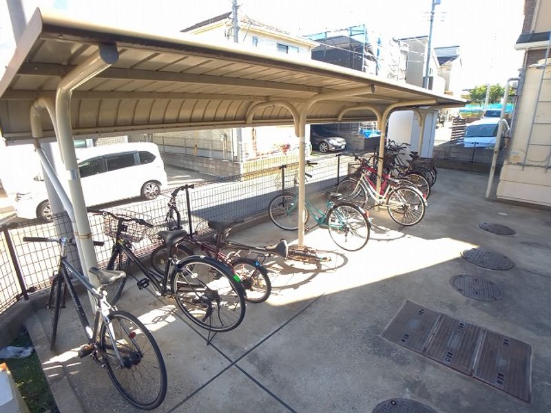 レオパレス飯山満 共用部分