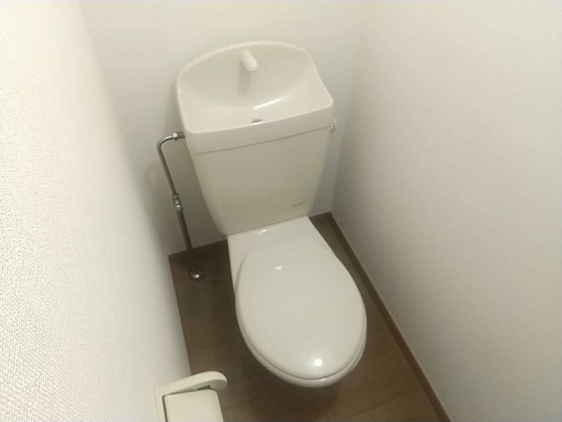 レオパレス葵第１ トイレ