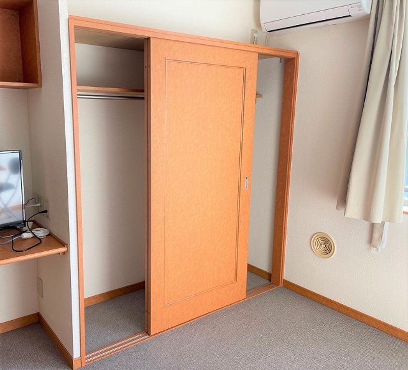 レオパレスユーカリが丘 収納