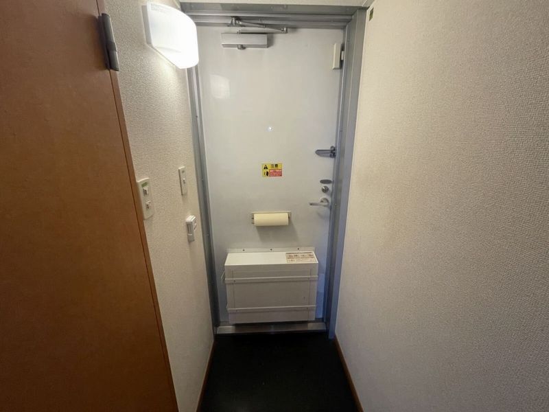 レオパレスウエスト羽生 玄関
