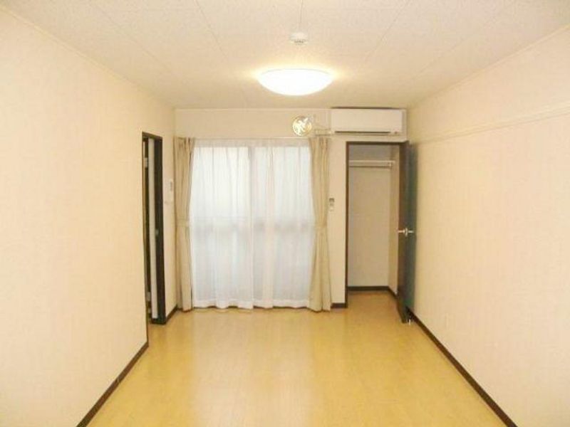 レオネクストエスペランサ 居間