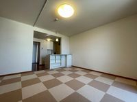 レオパレス花鳥 居間