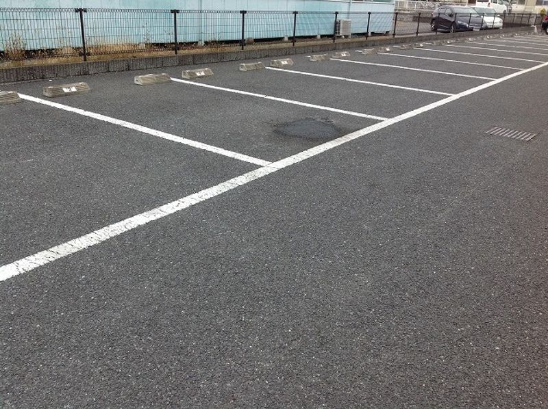 レオパレスフェアリー 駐車場