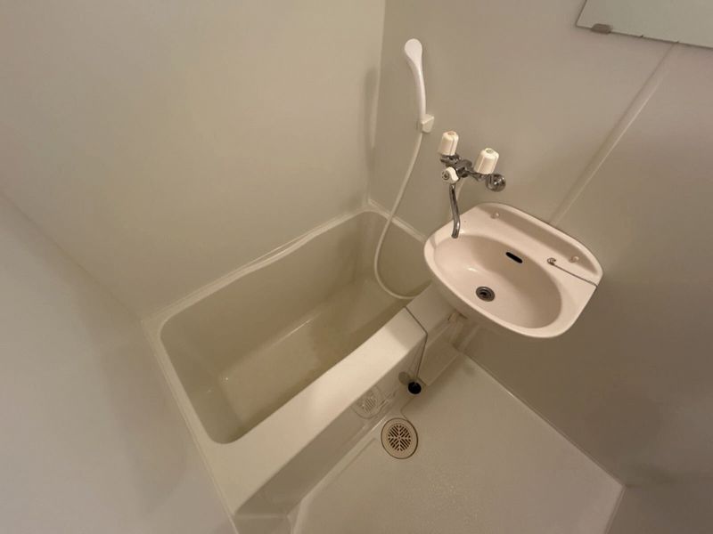 leopalace Grace Kaneba Bathroom