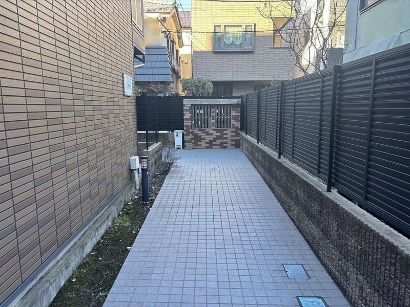 レオパレス常盤台 エントランス