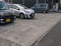 レオパレス西ノ前ハイツ 駐車場
