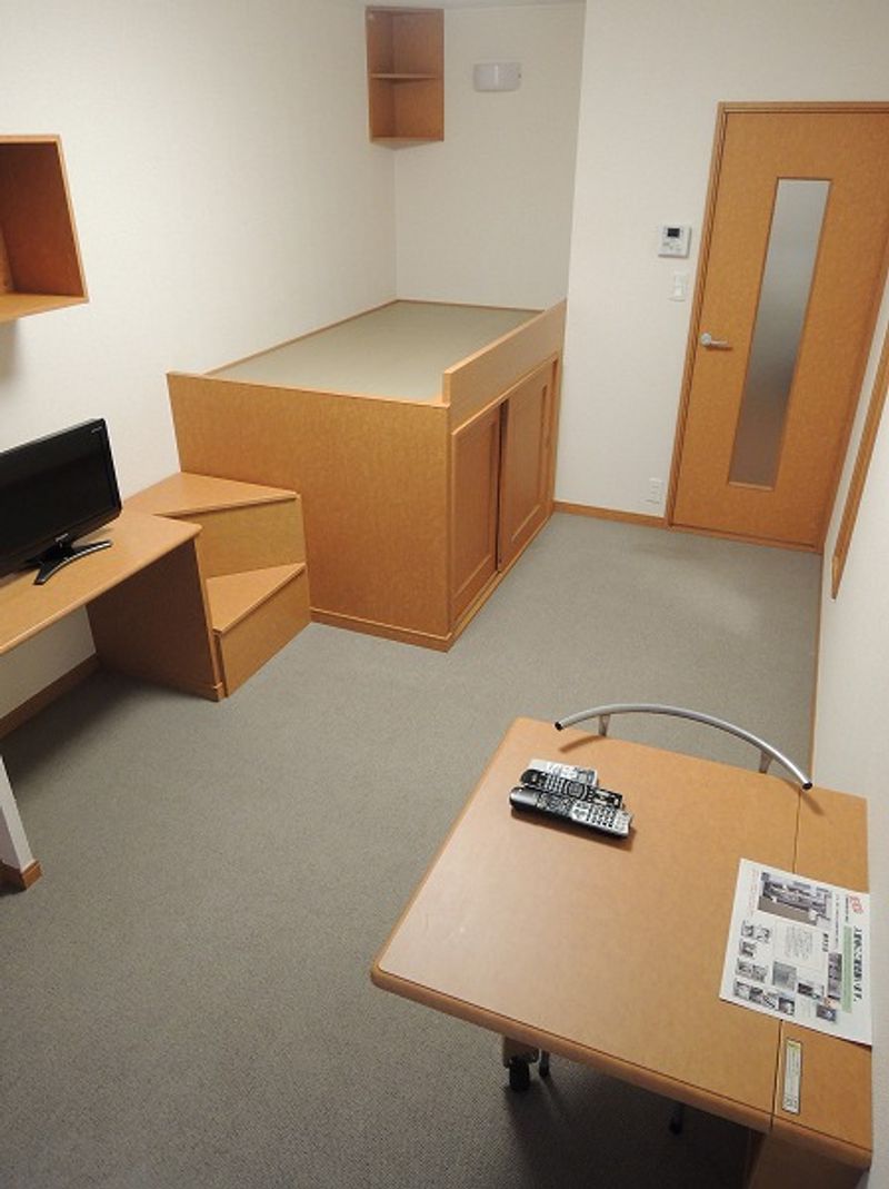 レオパレスクレストタウンＢ 寝室