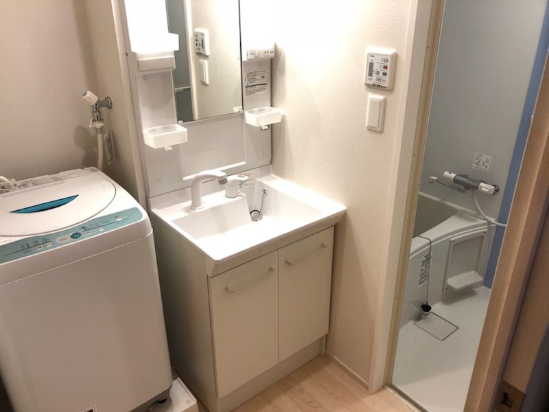 CLEINO EVER Nishi Ochiai Khu rửa mặt