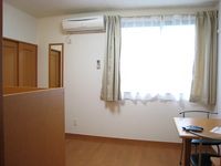 レオパレスサニースペランツィア 居間